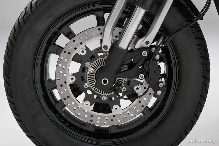 Benelli Leoncino Bobber 400