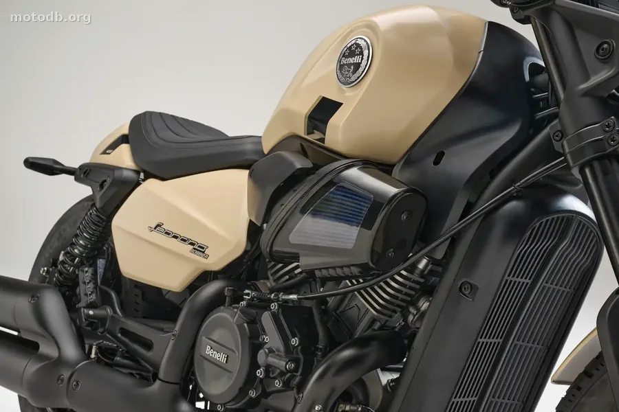 Benelli Leoncino Bobber 400