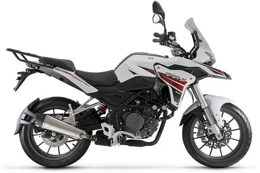 Benelli TRK 251 / 125