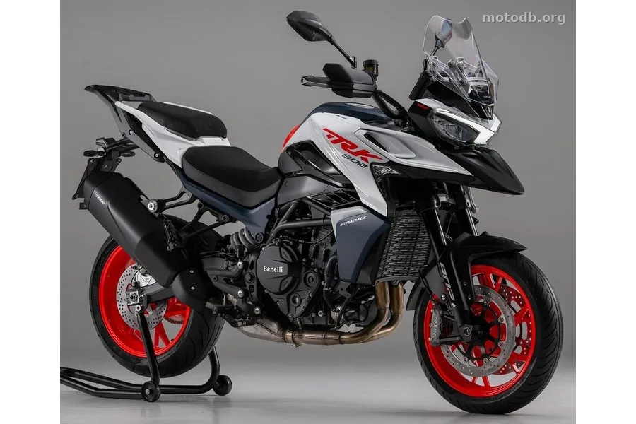 Benelli TRK 902 Stradale