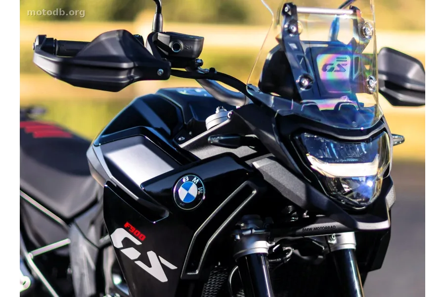 BMW F 900 GS Dark Edition