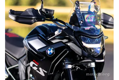 BMW F 900 GS Dark Edition