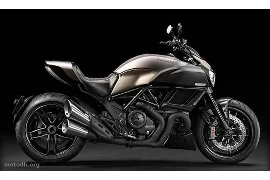Ducati DIAVEL 1200 Titanium