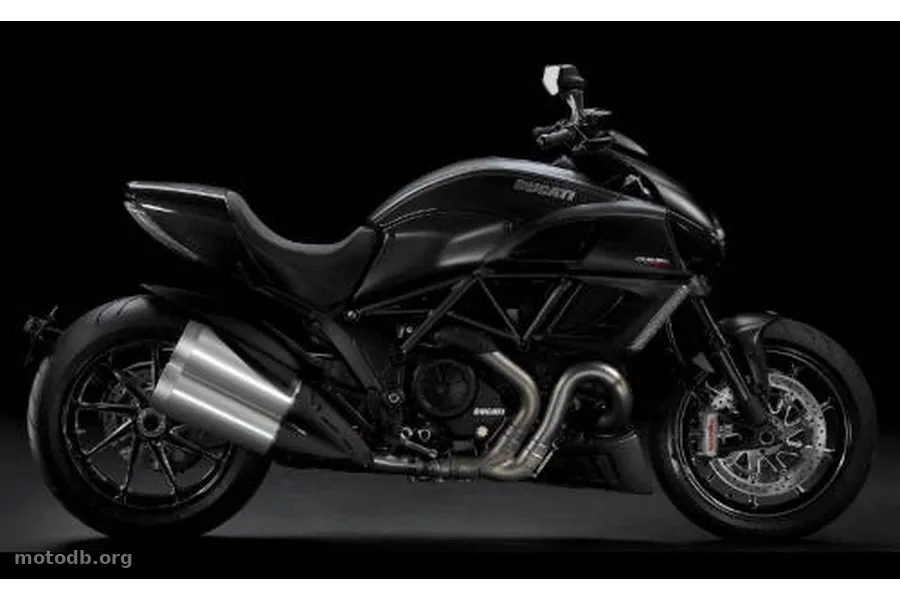 Ducati DIAVEL CARBON 1200