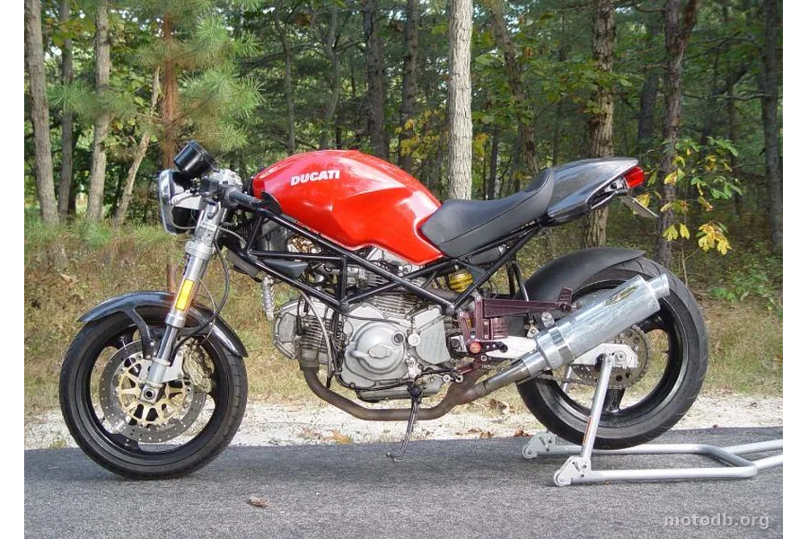 Ducati Monster 750