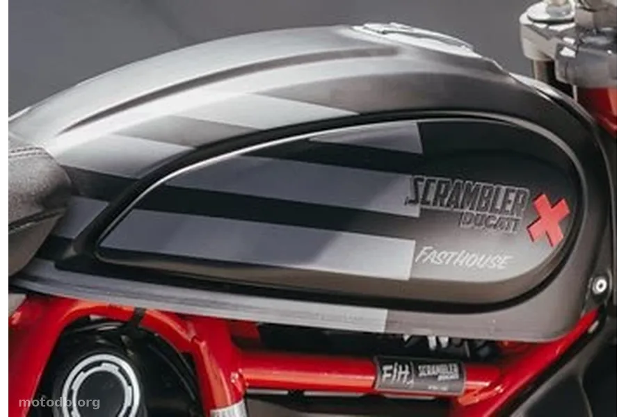 Ducati SCRAMBLER 800 Desert Sled Fasthouse
