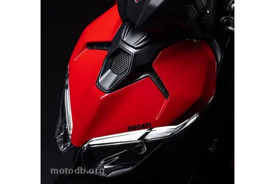 Ducati Streetfighter V2