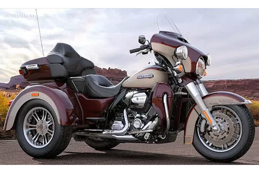 Harley-Davidson 1745 TRI GLIDE ULTRA  FLHTCUTG
