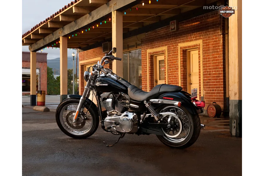 Harley-Davidson Dyna Super Glide Custom