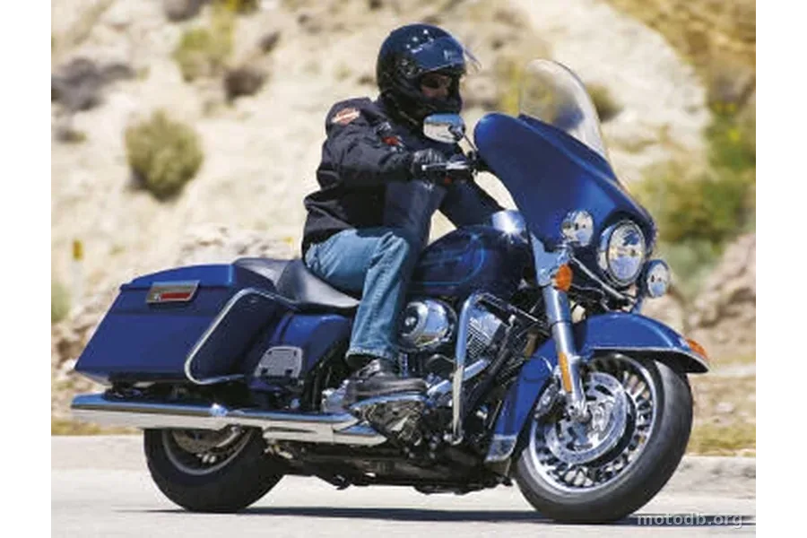 Harley-Davidson FLHT Electra Glide Standard