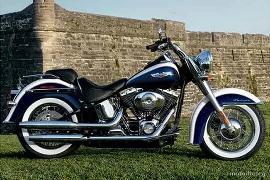 Harley-Davidson FLSTN Softail Deluxe