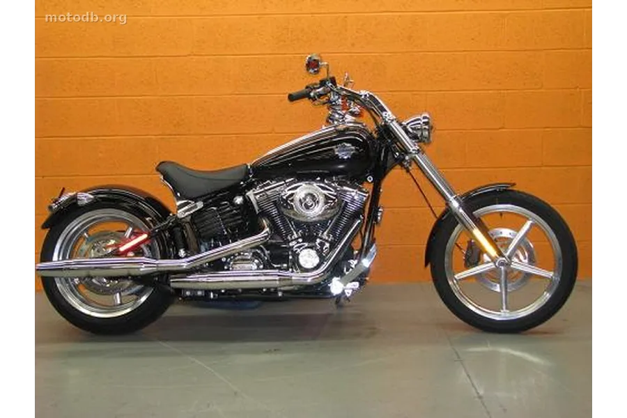 Harley-Davidson FXCWC Softail Rocker C