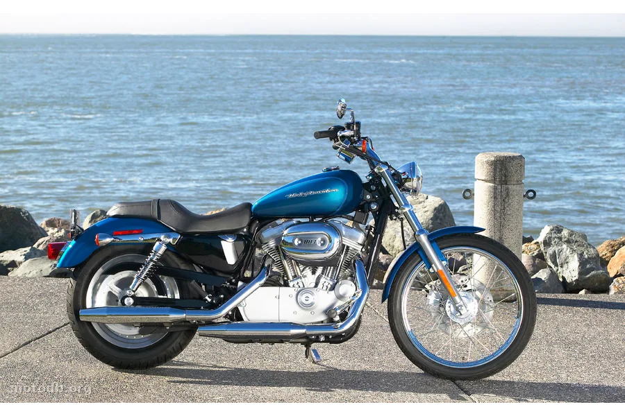 Harley-Davidson XL 883 C Sportster Custom