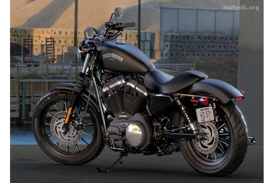 Harley-Davidson XL 883 Sportster Iron