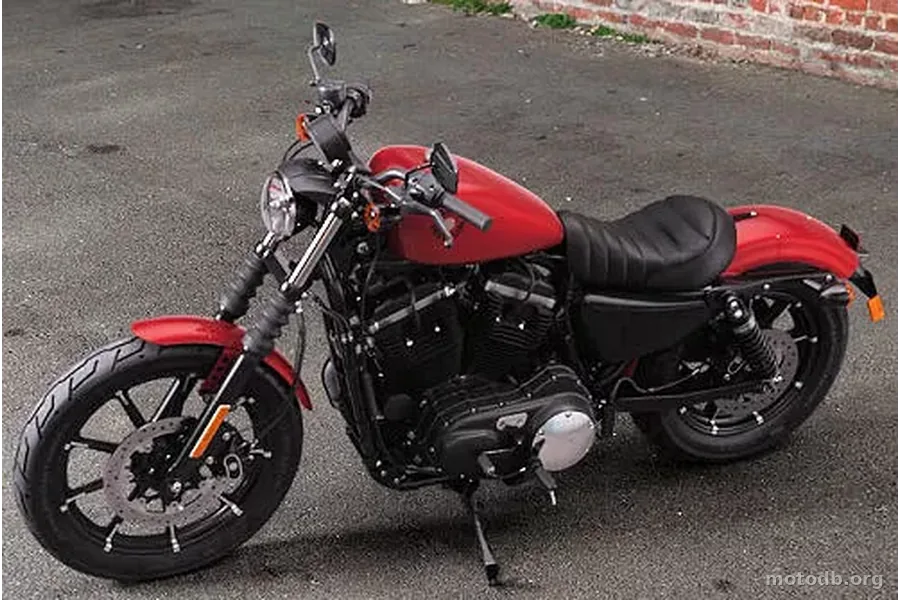 Harley-Davidson XL 883 Sportster Iron