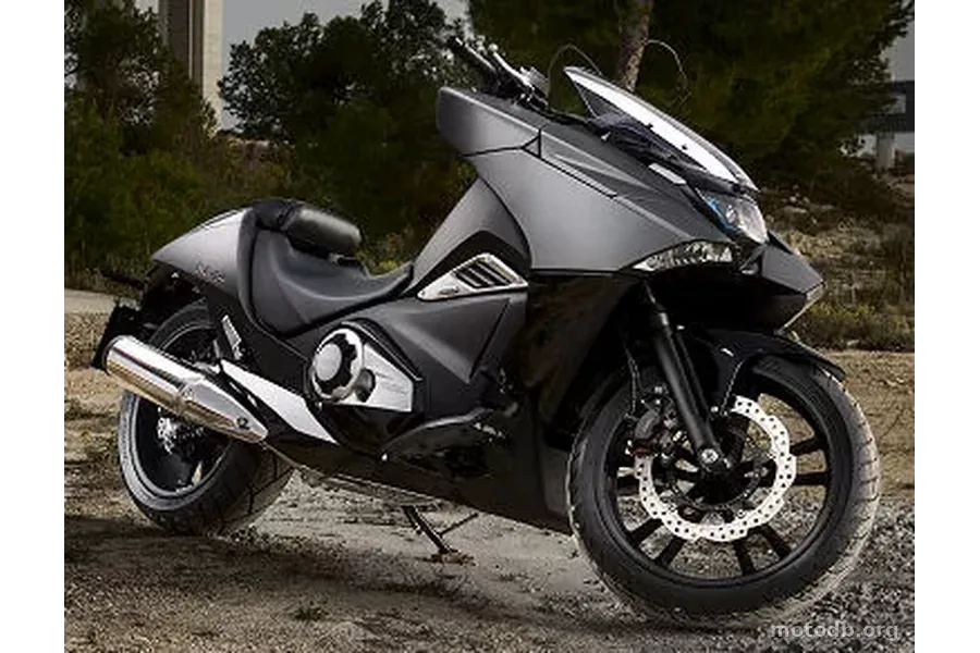 Honda NM4 750 VULTUS