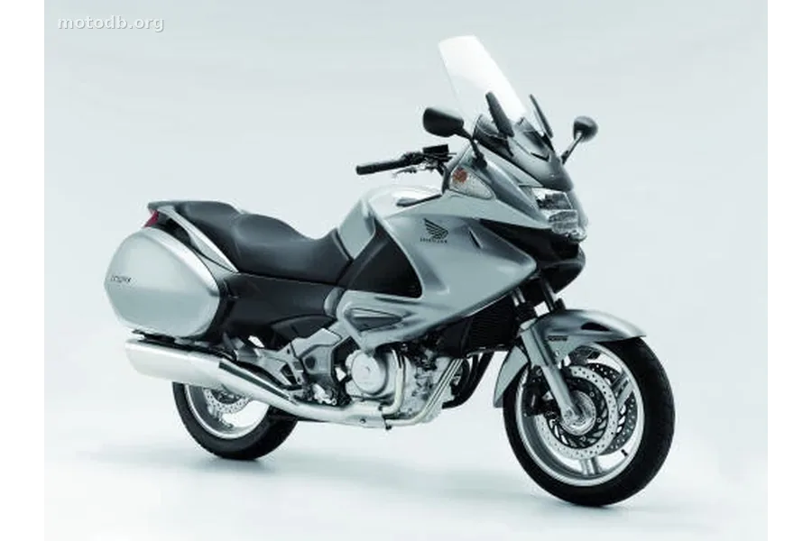 Honda NT700V Deauville