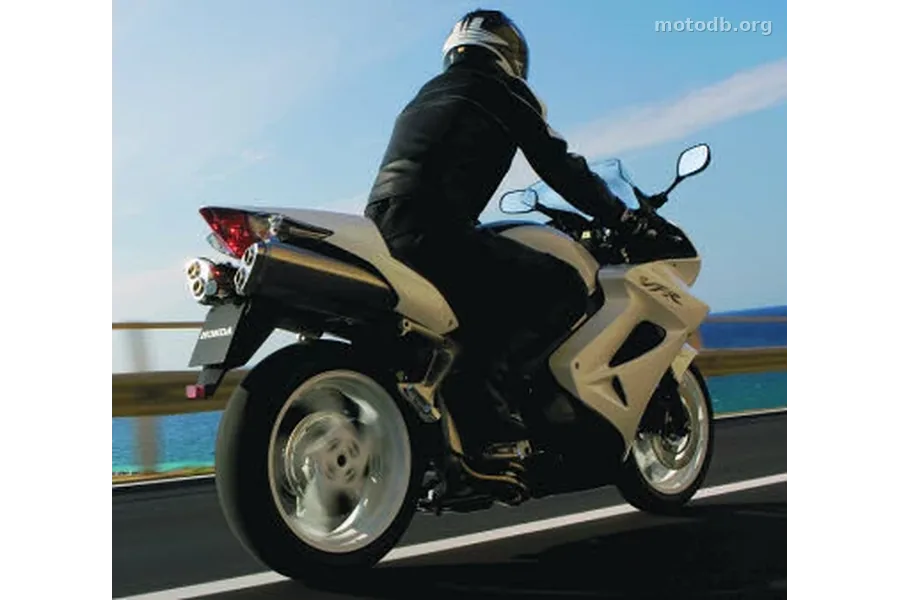 Honda VFR 800 V-TEC  RC 46 II