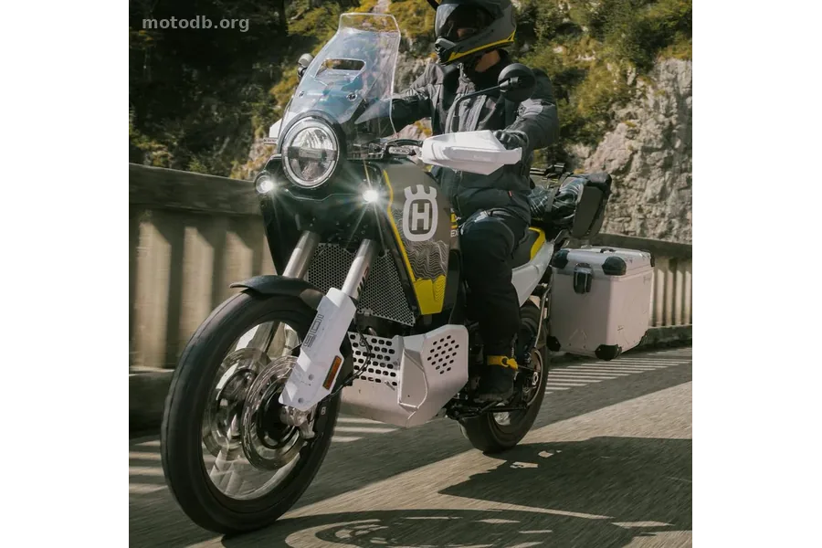 Husqvarna Norden 901 Expedition