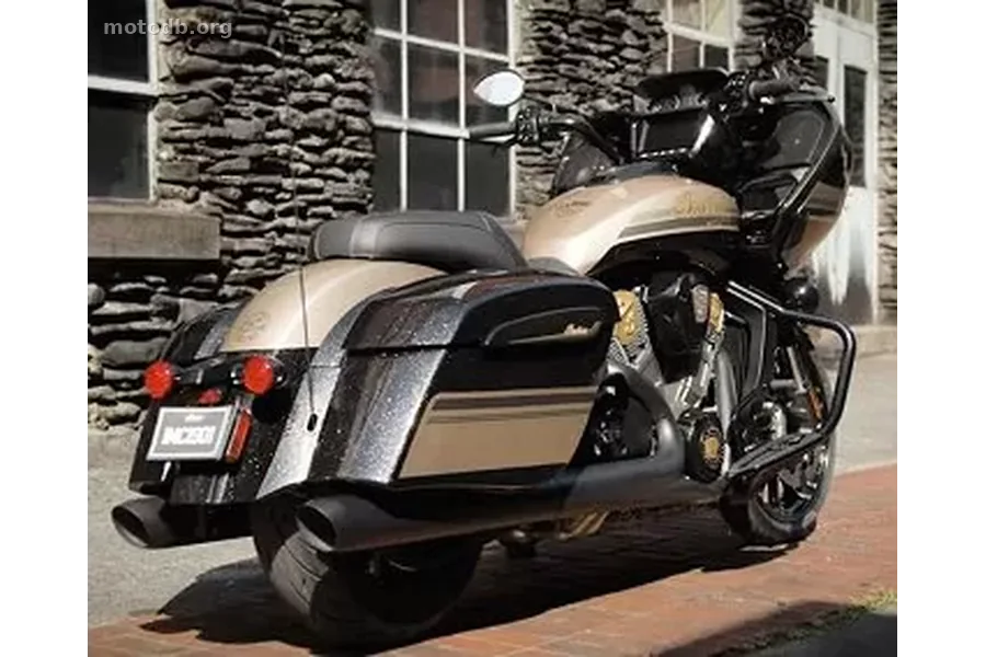 Indian 1770 Challenger Dark Horse Jack Daniel's