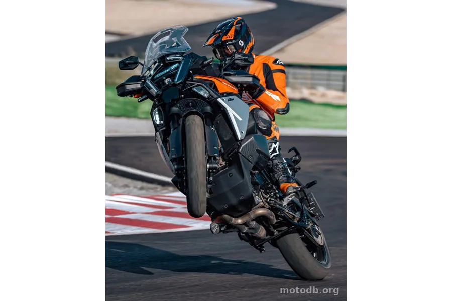 KTM 1390 Super Adventure S Evo