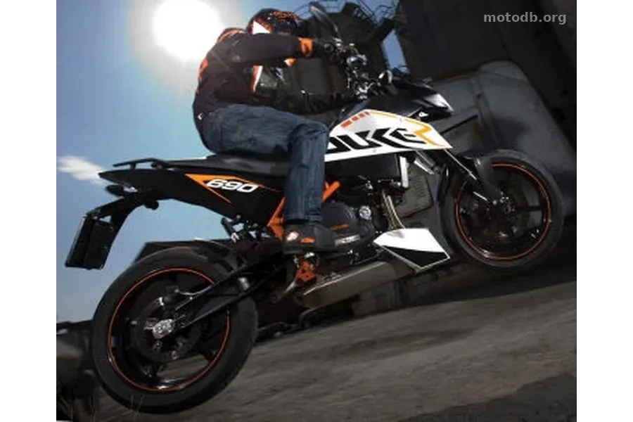 KTM 690 Duke R