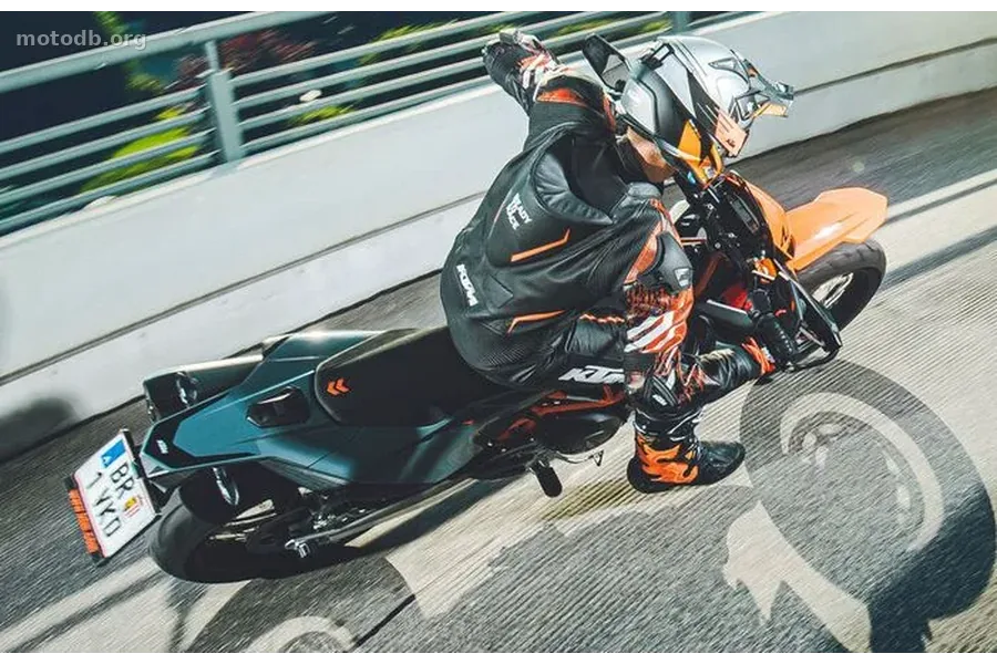 KTM 690 SMC R
