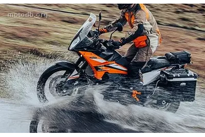 KTM 890 Adventure