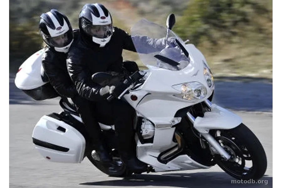 Moto Guzzi Norge 1200 GT 8V