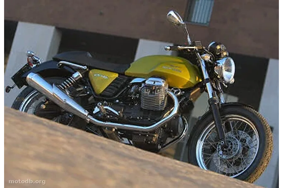 Moto Guzzi V7 750 Cafe Classic