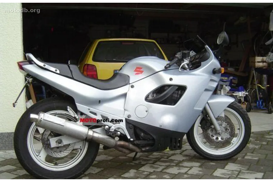 Suzuki GSX 600 F