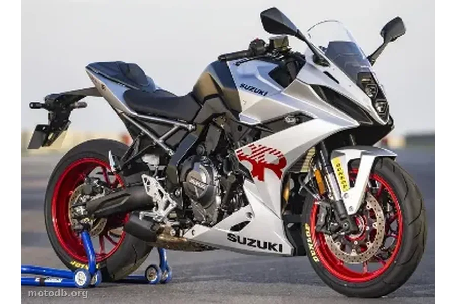Suzuki GSX-8R 800