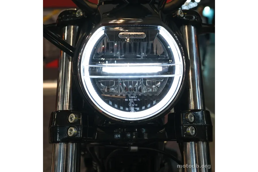 SWM 1200 Stormbreaker