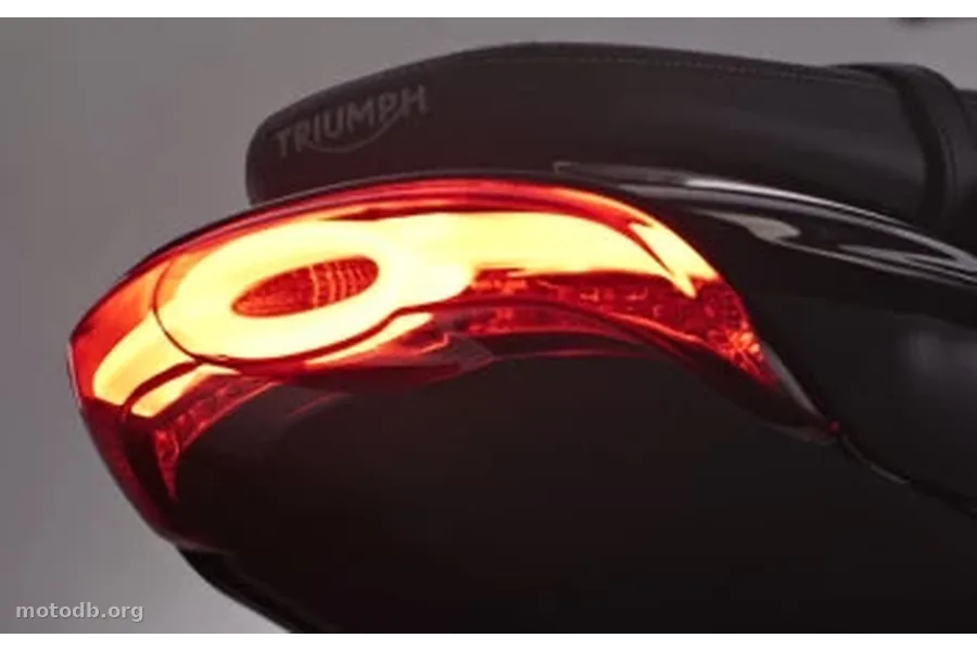 Triumph 2500 Rocket III R édition Chrome