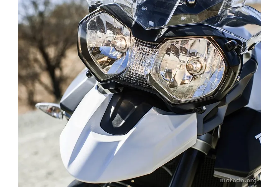 Triumph Tiger 800 XCX