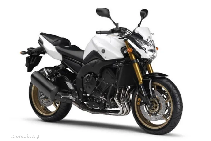 Yamaha 800 FZ8 Red Line