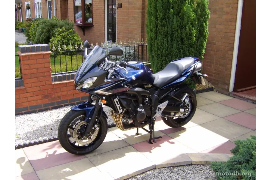 Yamaha FZ6 Fazer S2