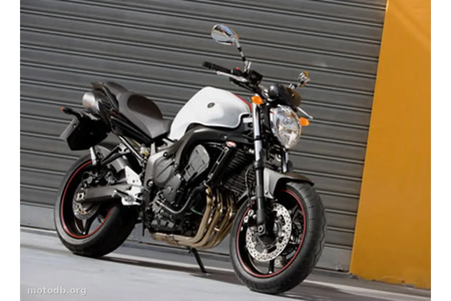 Yamaha FZ6 S2