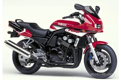 Yamaha FZS 600 Fazer