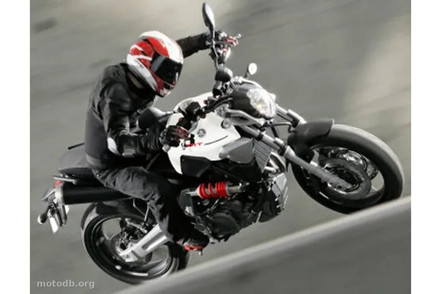 Yamaha MT-03