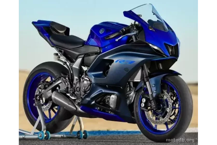 Yamaha R7 700