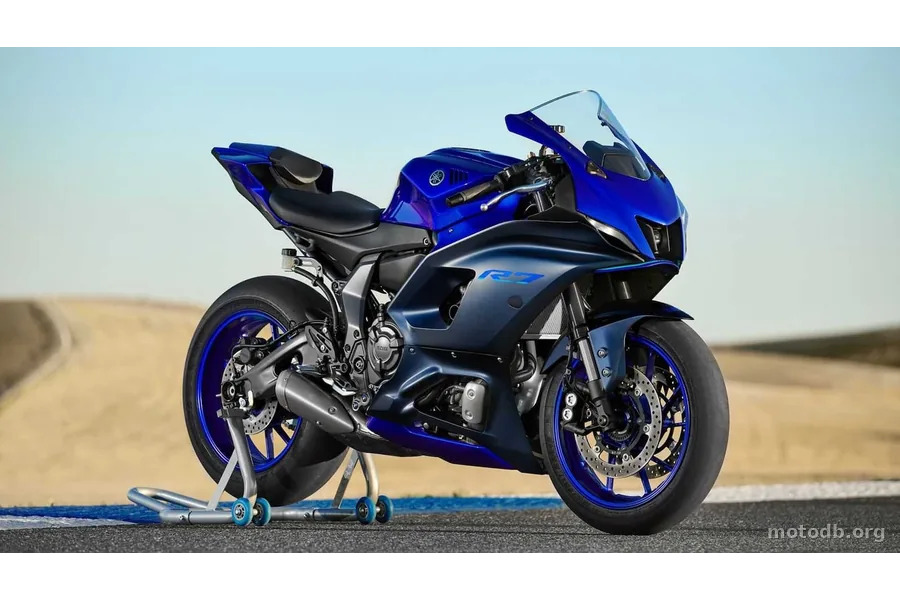 Yamaha R7