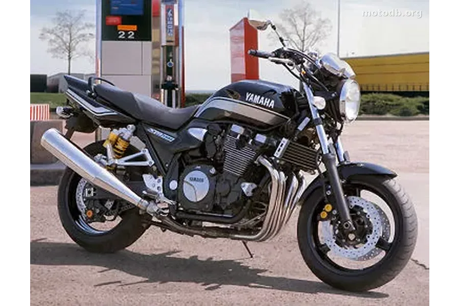 Yamaha XJR 1300