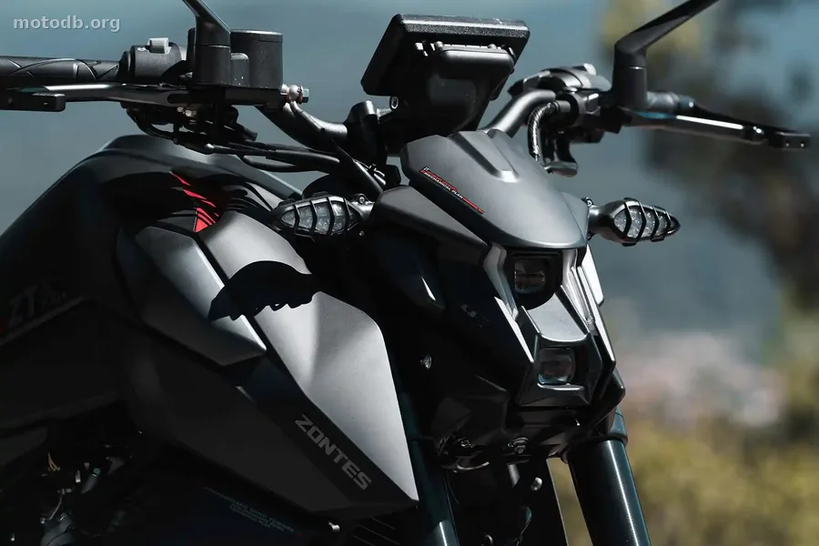 Zontes 125 Roadster R